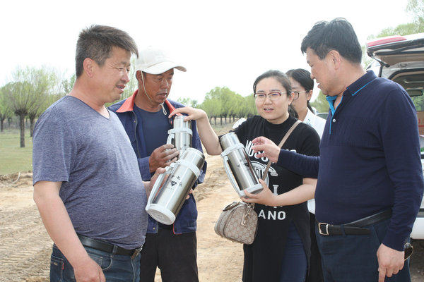 一聲辛苦了！溫暖你的心~ 集團(tuán)各單位開展慰問(wèn)一線勞動(dòng)者活動(dòng)